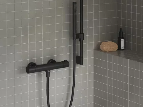 Ravak Zuhanygégecső 150 cm SatinFlex 913.23BL , fekete X07P568